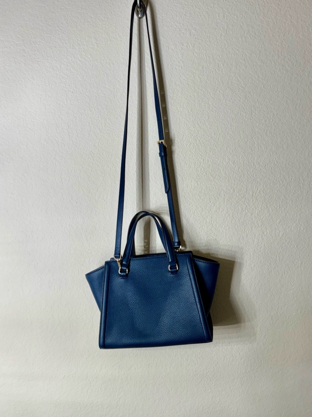 Michael Kors Freya Navy Blue Pebbled Leather Satchel with Detachable Strap - Picture 9 of 12